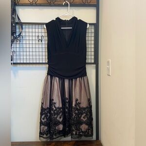 EUC |‎ SLNY women’s tulle skirt dress with lace — size 14